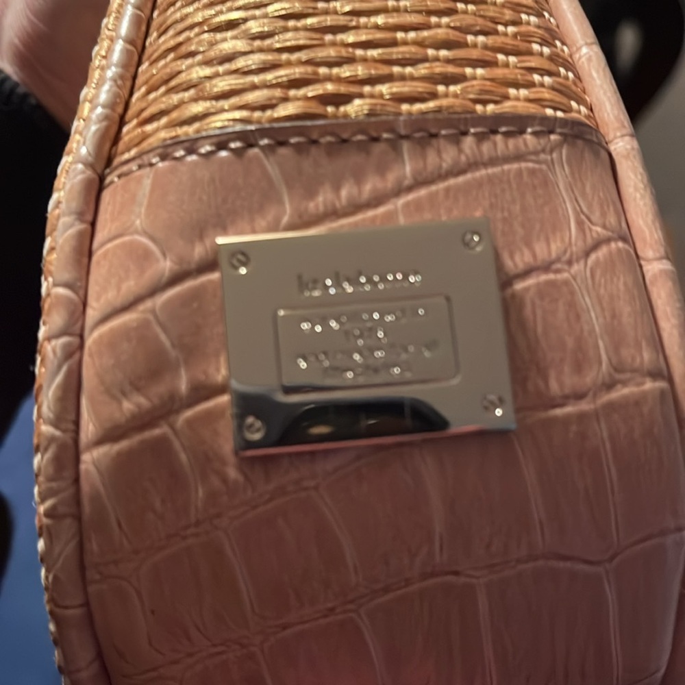Liz Claiborne tan shoulder bag - Picture 7 of 7